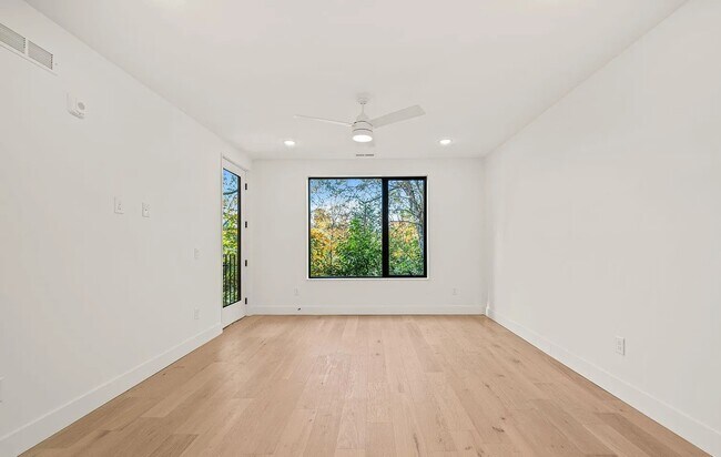 Foto del edificio - Don’t Miss This Beautiful 1-Bedroom