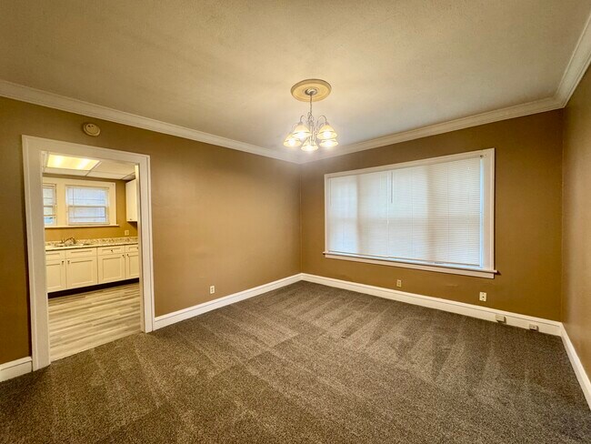 Foto del edificio - 1604 Yale Ave NW