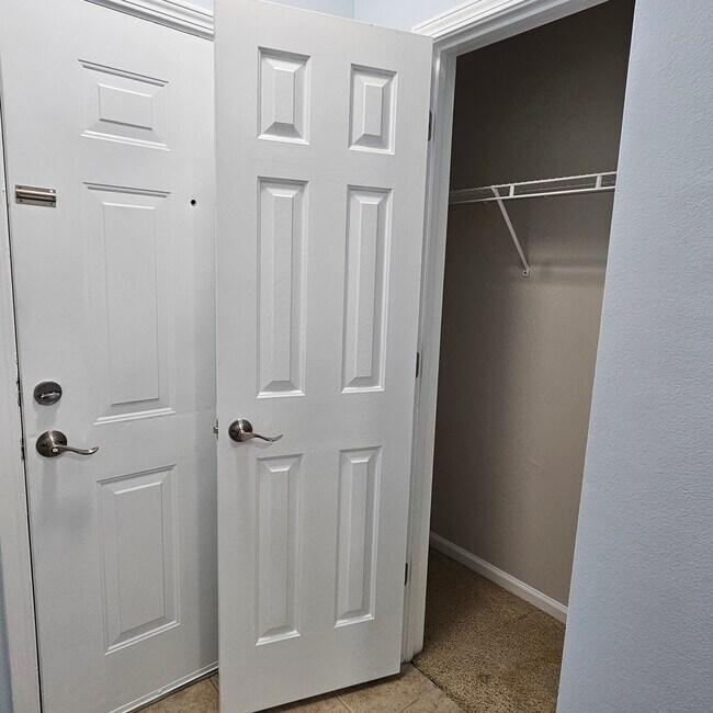 Building Photo - 45 Sycamore Ave