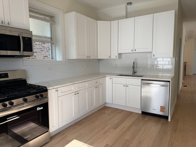 Foto del edificio - 7344 S Blackstone Ave