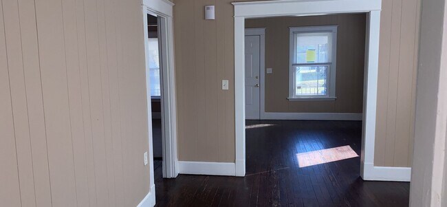 Foto del edificio - 216 Harrison 2BR/1BA (Middletown)