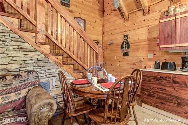Building Photo - 2248 Cove Creek Dr