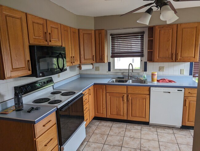 Cocina - 205 E Madison St