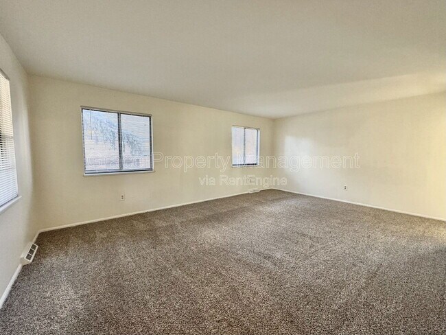 Foto del edificio - 5728 S Kenton St