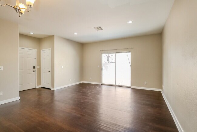 Building Photo - 1468 Little Spring Ct