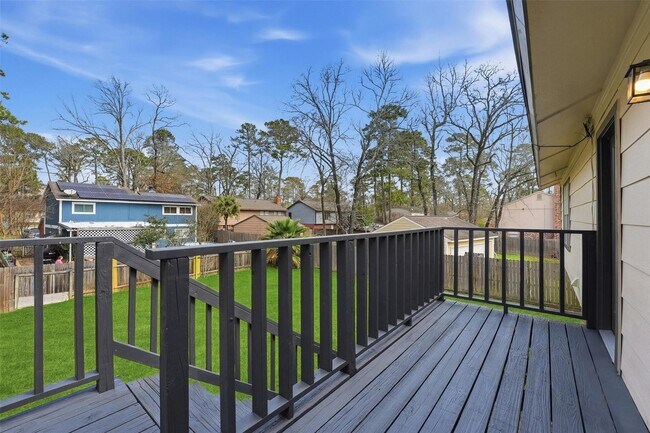Building Photo - 3211 Park Garden Dr