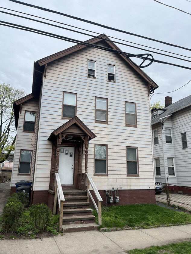 Primary Photo - 292 Peck St
