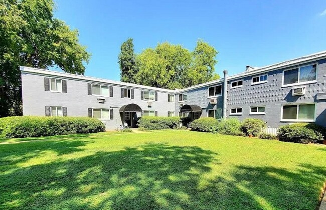 Foto del edificio - 3208 Ellwood Ave