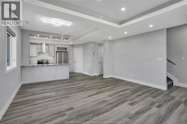 Building Photo - 1044 Howard Ave