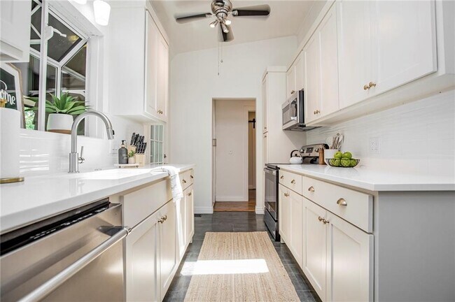 Foto del edificio - 1 Rader Ln