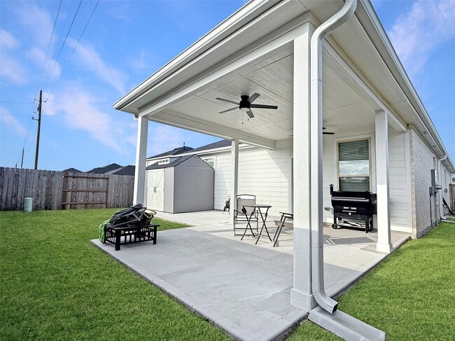 Foto del edificio - 17207 Thorwell Ln