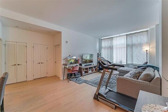 Foto del edificio - 1400 Hudson St