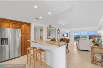 Building Photo - 1160 Hillsboro Mile