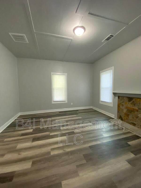Building Photo - 1615 Vinson Hwy