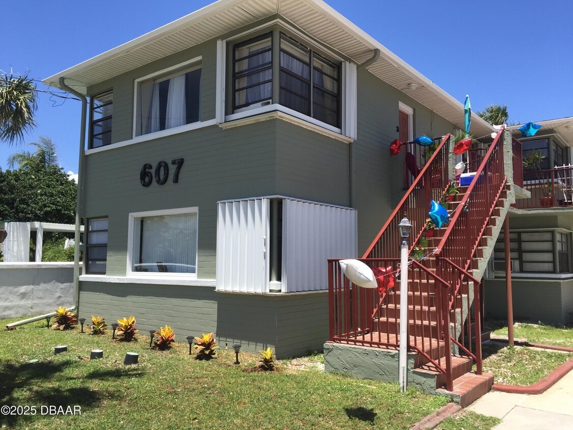 Primary Photo - 607 Jessamine Blvd