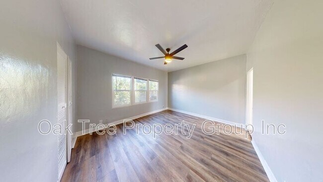 Foto del edificio - 5452 Bancroft Ave