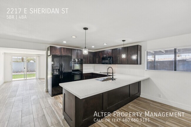 Foto del edificio - 2217 E Sheridan St
