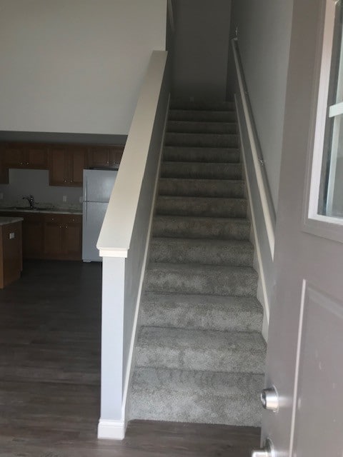 Building Photo - Trailwind Village Apartments