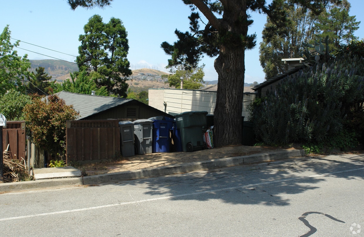 Building Photo - 278 Santa Clara St