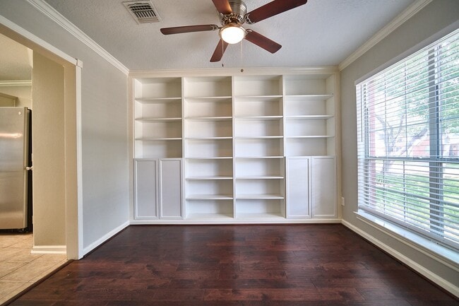 Foto del edificio - 4204 Seminole Dr