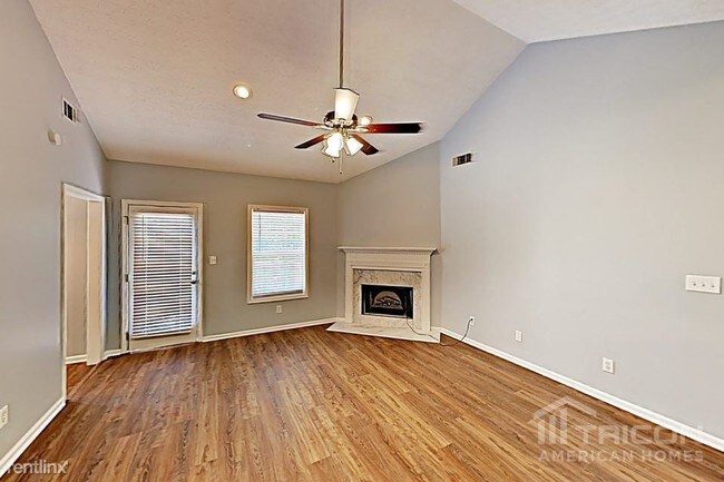 Foto del edificio - 205 Highgrove Dr