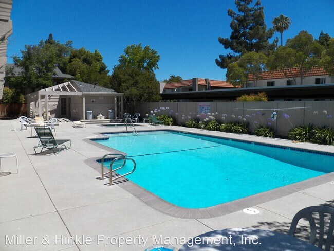 Foto del edificio - 1 br, 1 bath House - 471 Northlake Dr #44