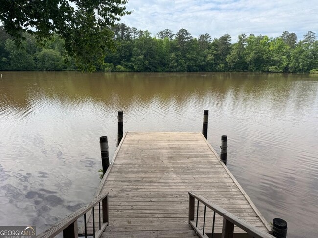 Building Photo - 327 Lakeridge Dr
