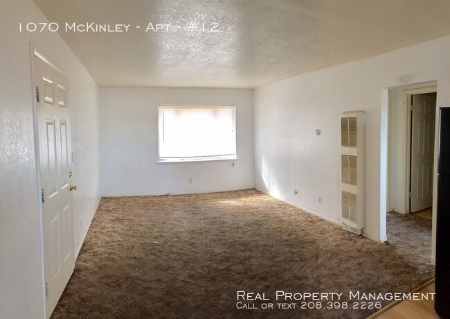 Building Photo - 2 BEDROOM 1 BATH APARTMENT FOR RENT