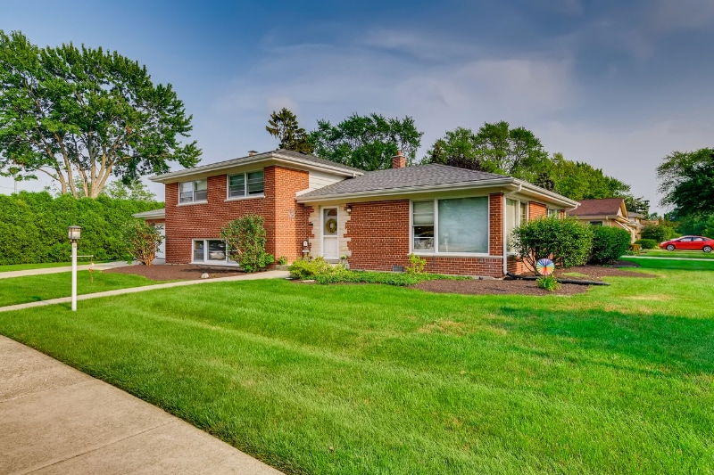 2505 E Grove St, Arlington Heights, IL 60004 House Rental in