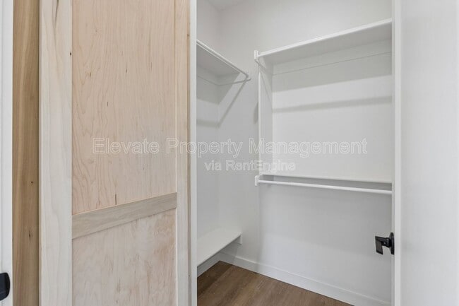 Interior Photo - Hudson Place