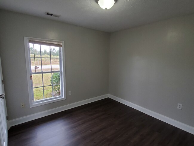 Building Photo - 104 Norris Ct