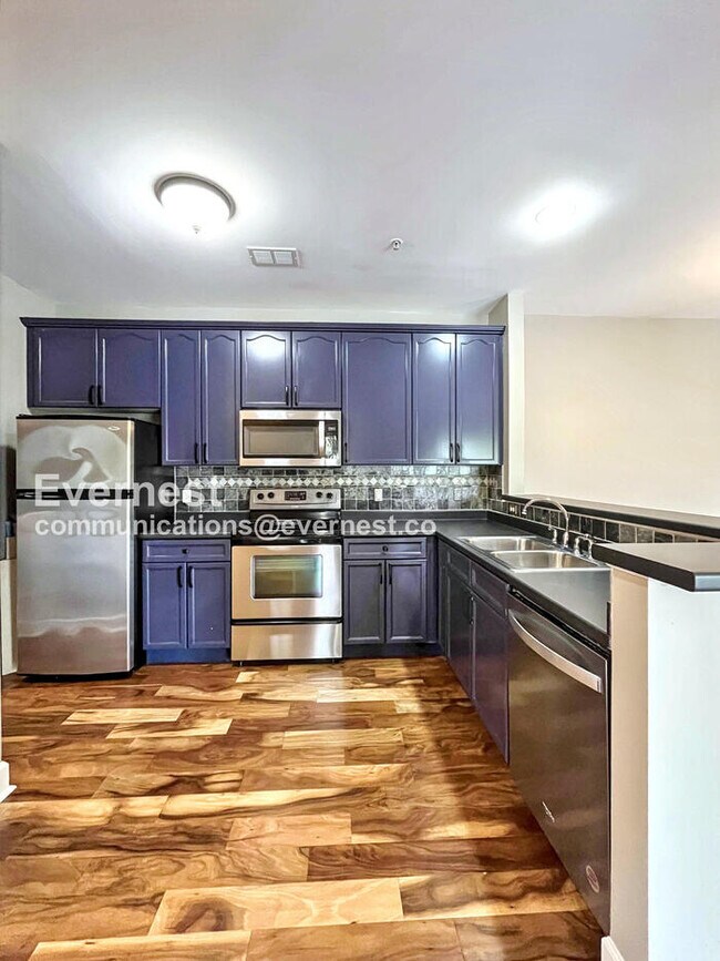 Foto del edificio - 8431 Callabee Way