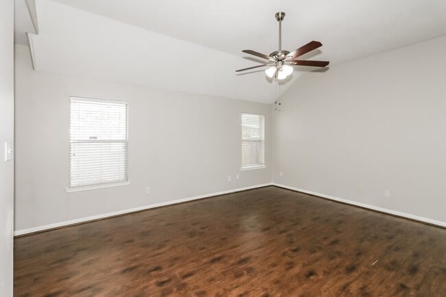 Foto del edificio - 20734 Baron Bend Ln