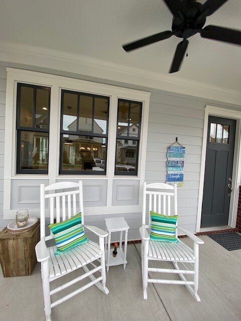 Photo - 925 Horizon Dr House