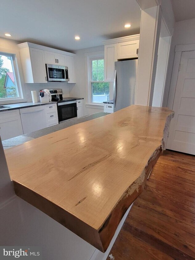 Foto principal - 621 Rosemont Ringoes Rd