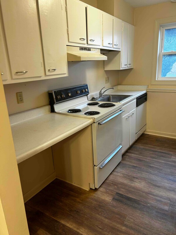 184 W Pulteney St Corning, NY 14830 Alquileres en Corning, NY