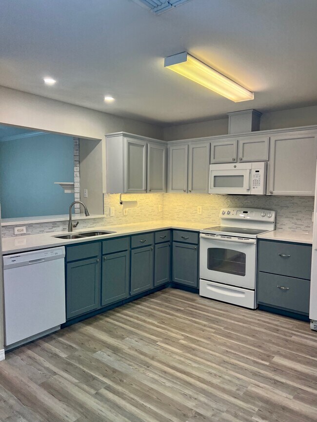Foto del edificio - 13661 Teague Ln