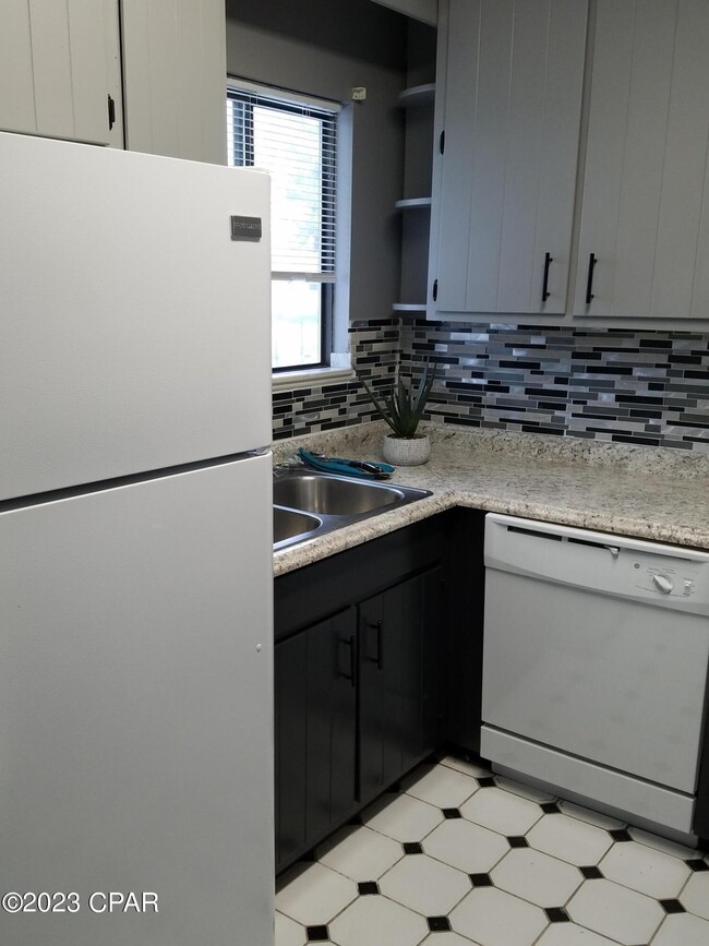 Foto del edificio - 1042 Brannon Pl