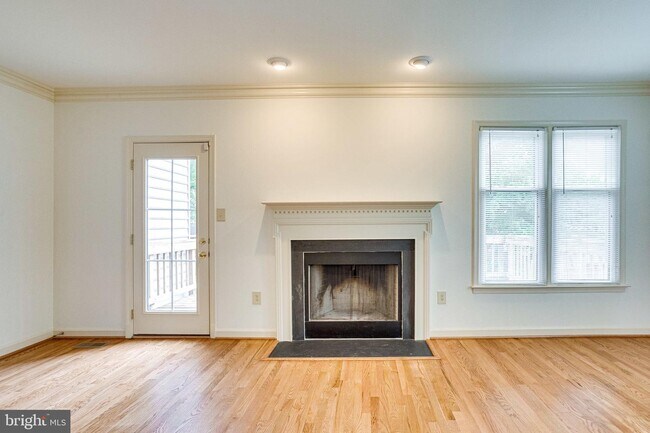 Building Photo - 5952 Wescott Hills Way