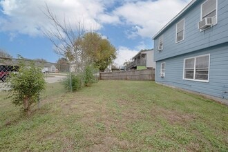 Building Photo - 1211 1st Ave N