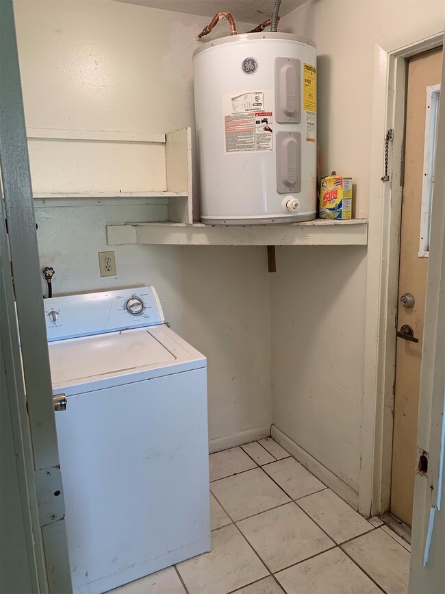Foto del edificio - 4131 NW 16th St