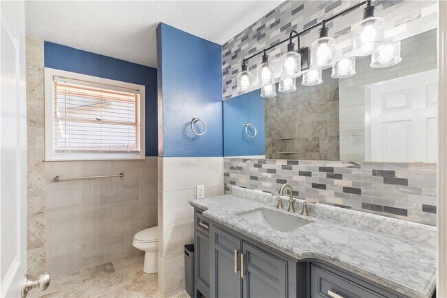 Foto del edificio - 209 Helena St