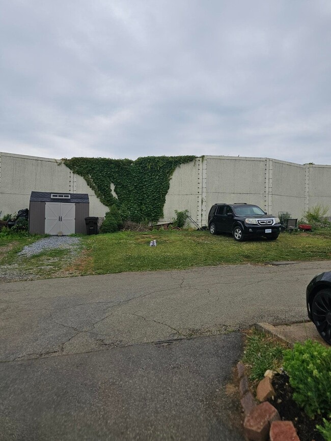 Photo - 16 Markel Rd (Malvern, PA) Townhome