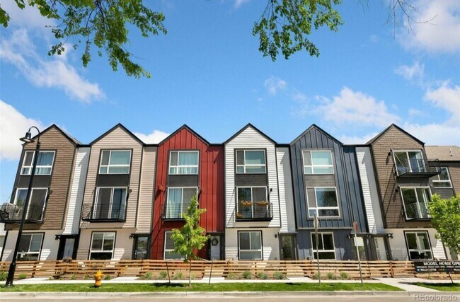 1075 Chase Street, Lakewood, CO 80214 - 1075 Chase St