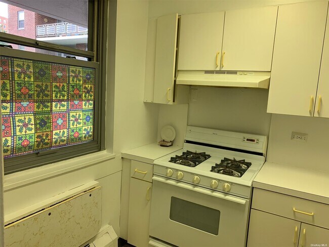 Foto del edificio - 61-25 97th St