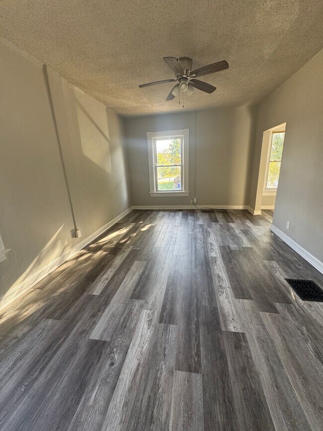 Foto del edificio - 431 N 3rd St