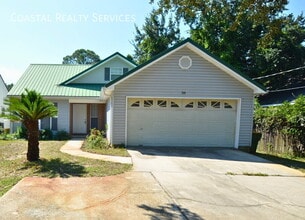Building Photo - 310 Schneider Dr