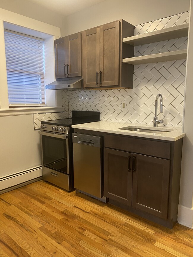 Interior Photo - 71 Garfield St