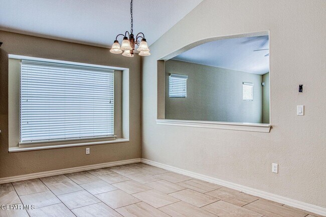 Foto del edificio - 3133 Red Orchard Dr