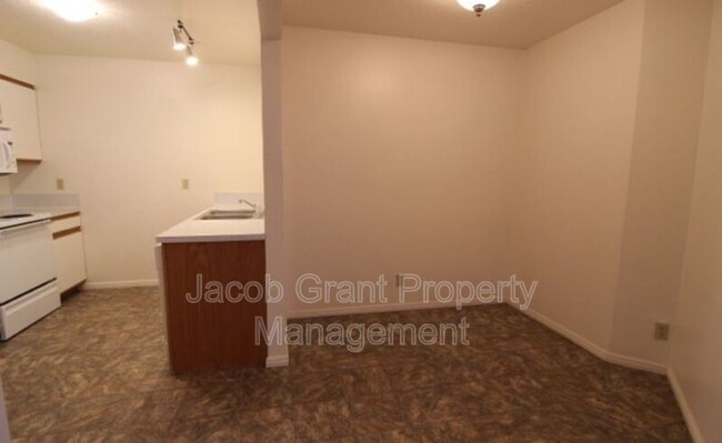 Foto del edificio - 631 Hoopes Ave